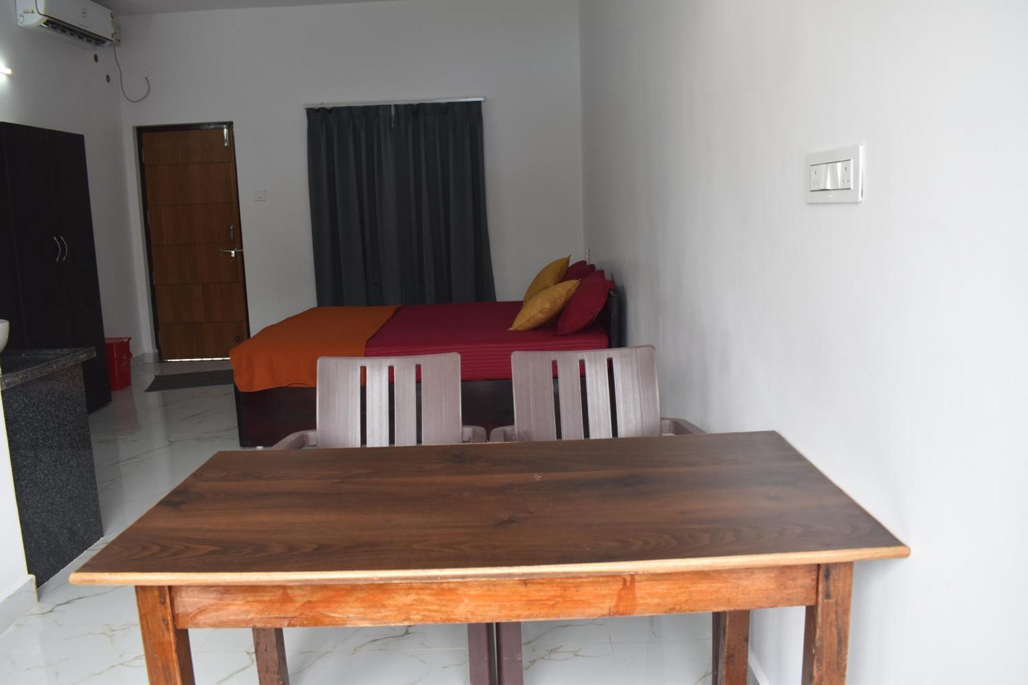 Gundappa Cafe Gokarna Kudle Beach Exterior foto